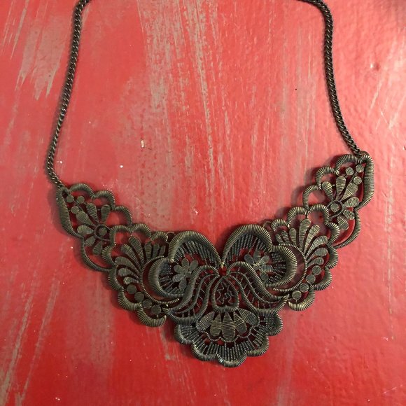 Vintage Victorian Goth Metal Filigree Bib Choker - Picture 3 of 6